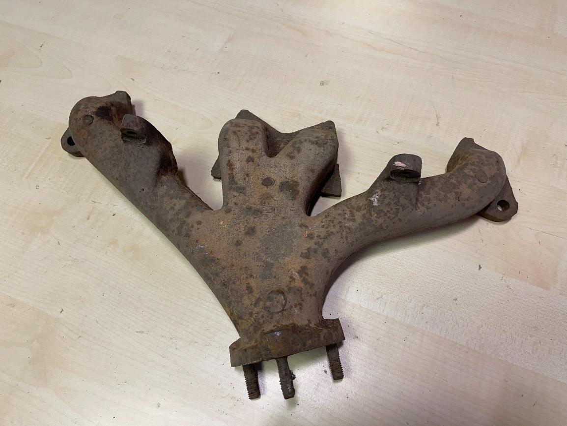 Triumph TR3 Auspuffkrümmer 301144 - Black Forest Oldtimers