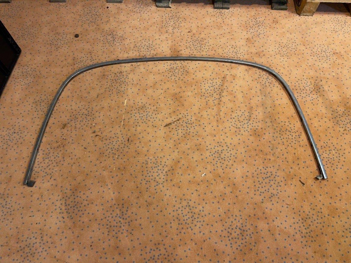 Austin Healey 3000 (BJ7 / BJ8) Chromleiste Cockpit hinten - Black Forest Oldtimers