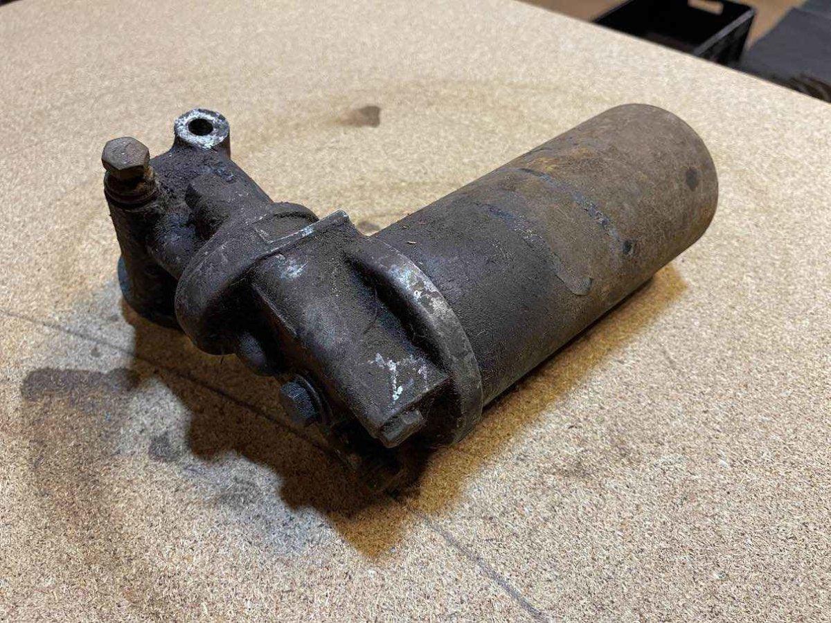 Austin Healey 3000 Ölfiltergehäuse - Black Forest Oldtimers