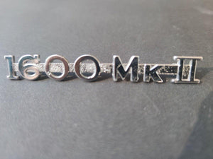 MG MGA MK2 Schriftzug - Black Forest Oldtimers