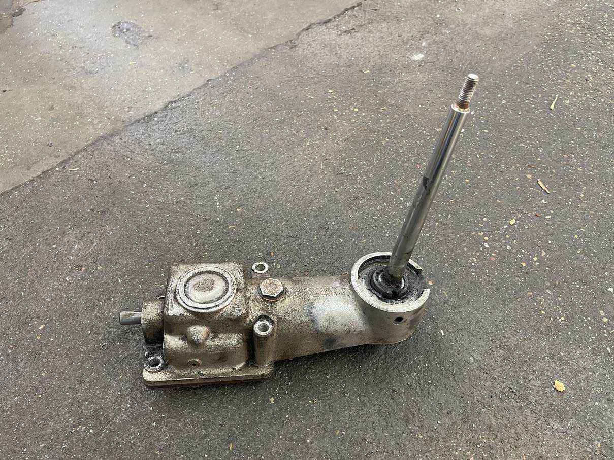 MG MGA Schaltkulisse inkl. Schalthebel - Black Forest Oldtimers