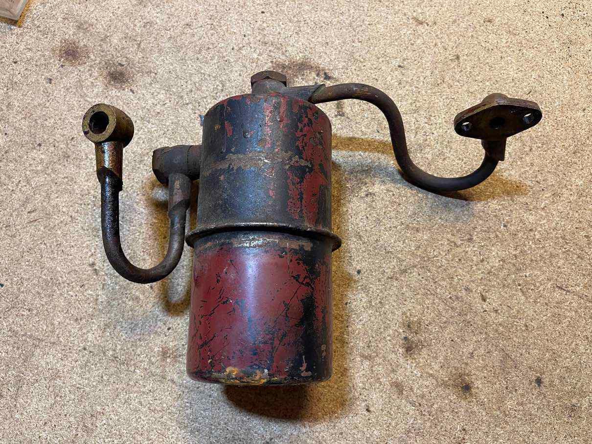 MG TD Ölfilter Gehäuse - Black Forest Oldtimers