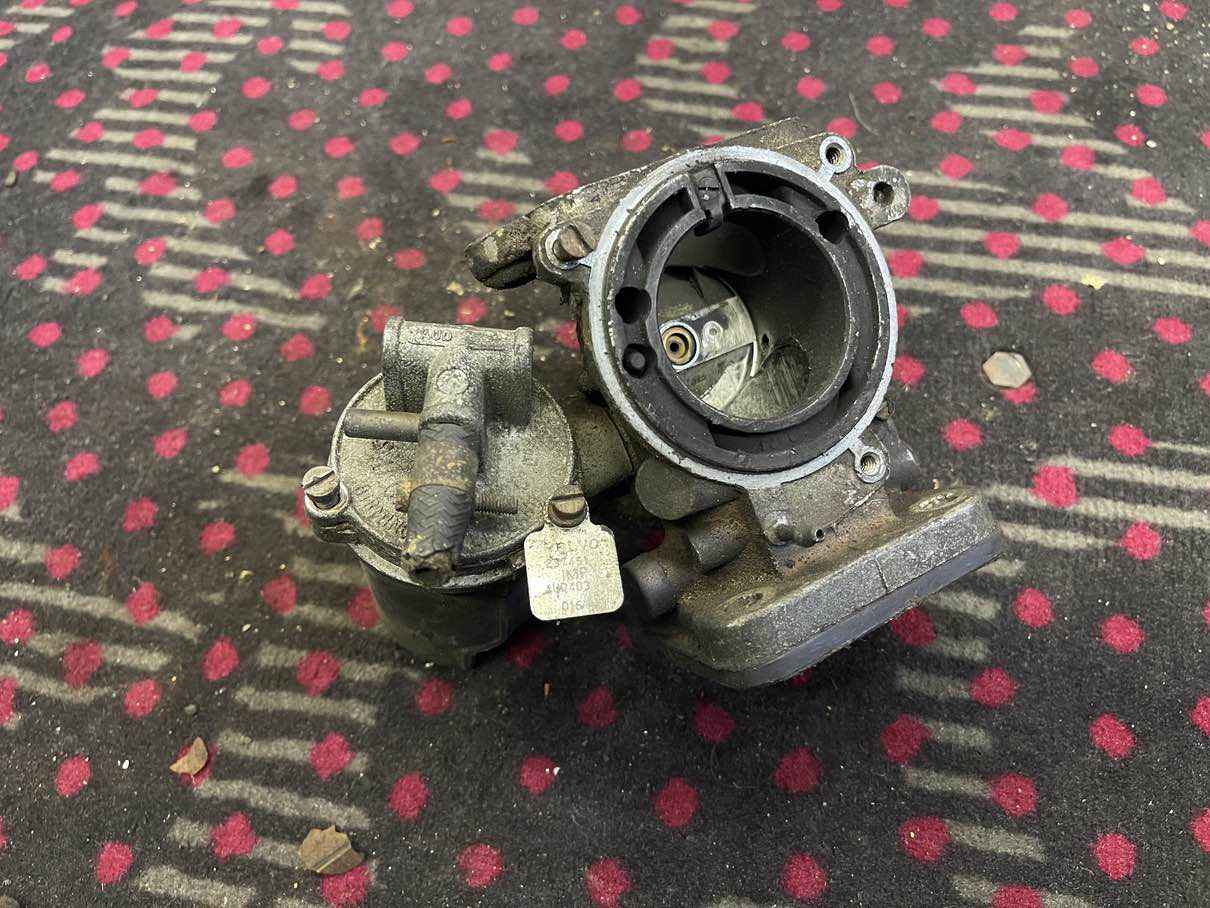 SU Oldtimer Vergaser Body HS6 (AUD403) - Black Forest Oldtimers