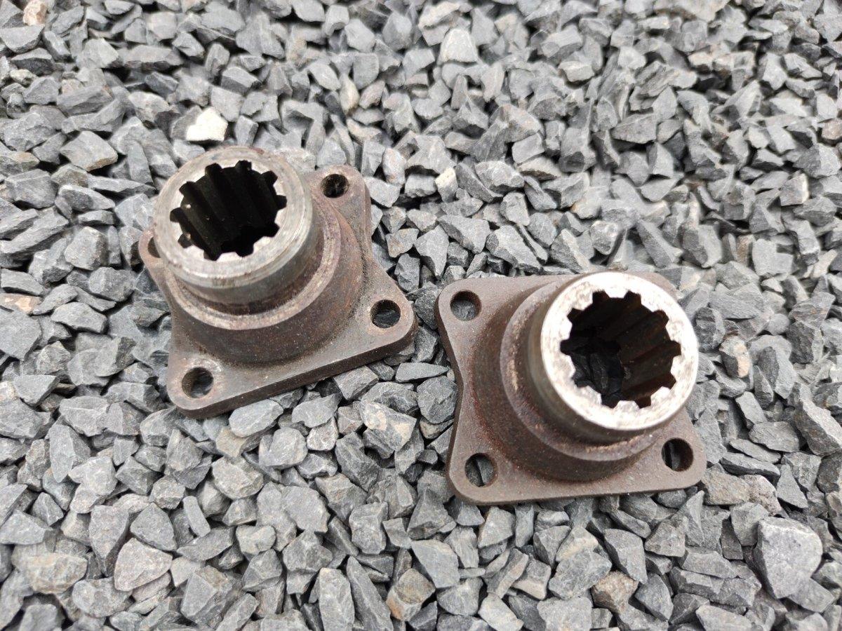 Triumph Flanschgetriebeausgang TR2 - TR4 - Black Forest Oldtimers