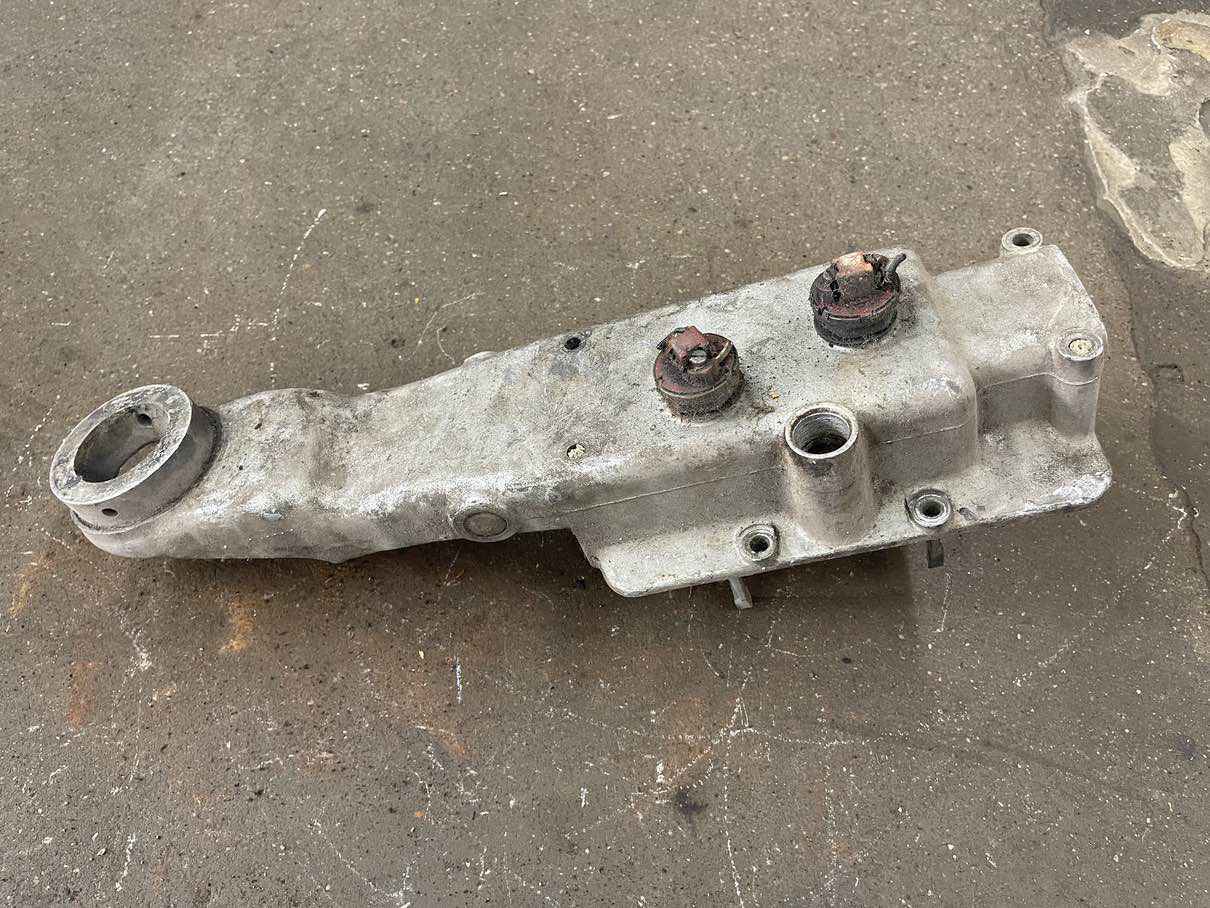 Triumph TR2 / TR3 Schaltkulisse / Abdeckung Getriebe - Black Forest Oldtimers