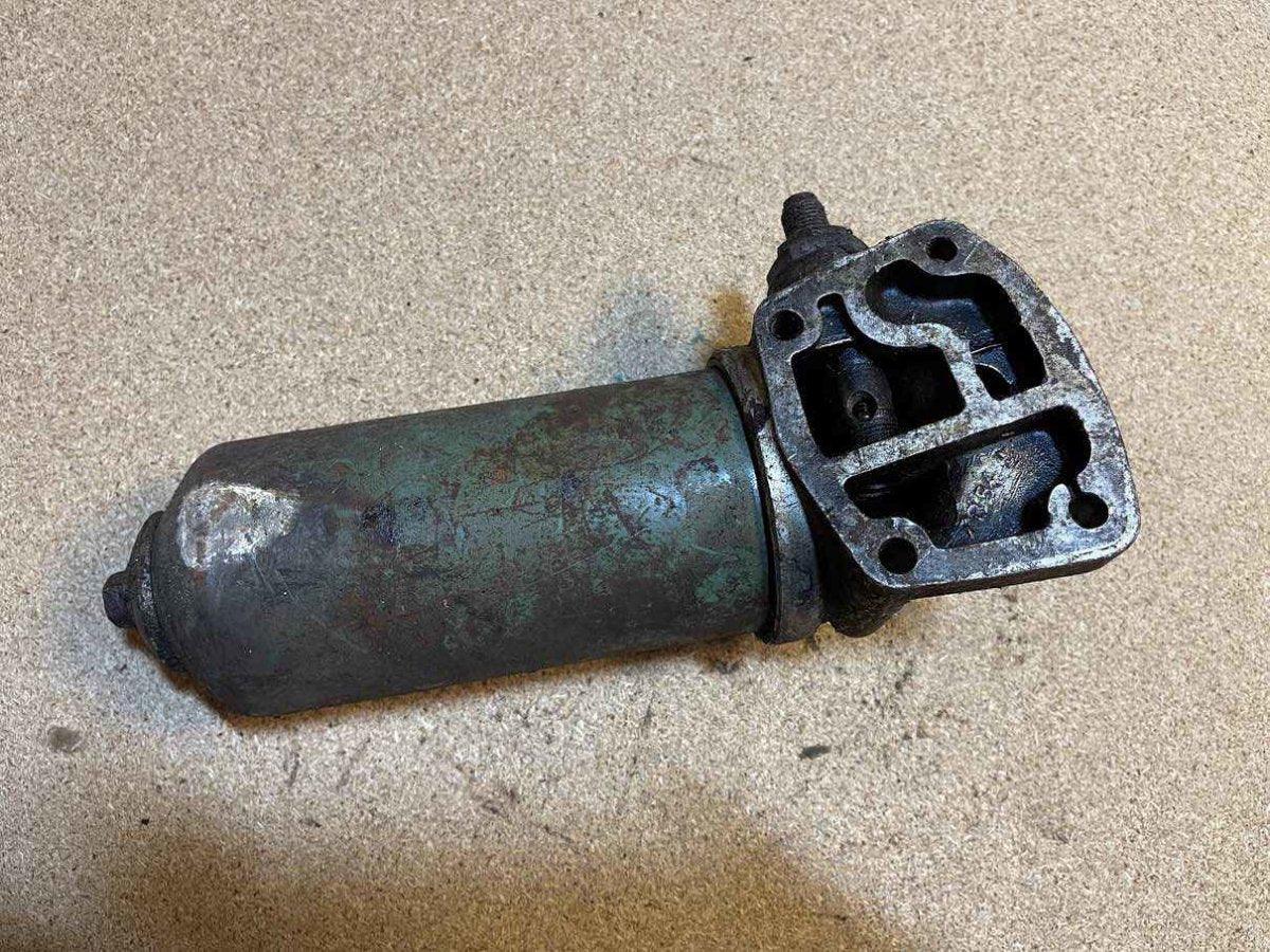 Triumph TR2 / TR3 / TR4 Ölfilter - Purolator "Full Flow" - Black Forest Oldtimers