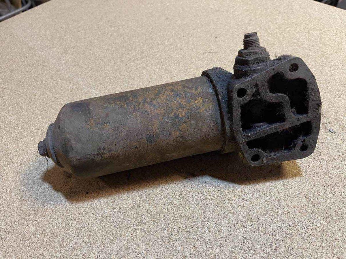 Triumph TR2 / TR3 / TR4 Ölfilter - Purolator "Full Flow" - Black Forest Oldtimers