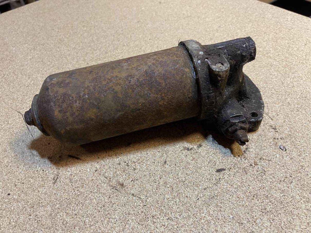 Triumph TR2 / TR3 / TR4 Ölfilter - Purolator "Full Flow" - Black Forest Oldtimers