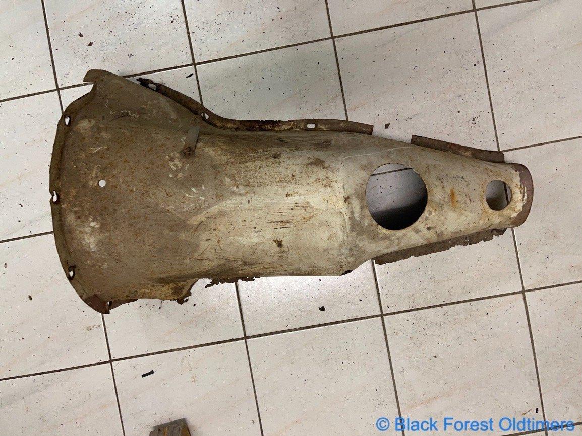 Triumph TR3 Getriebetunnel - Black Forest Oldtimers