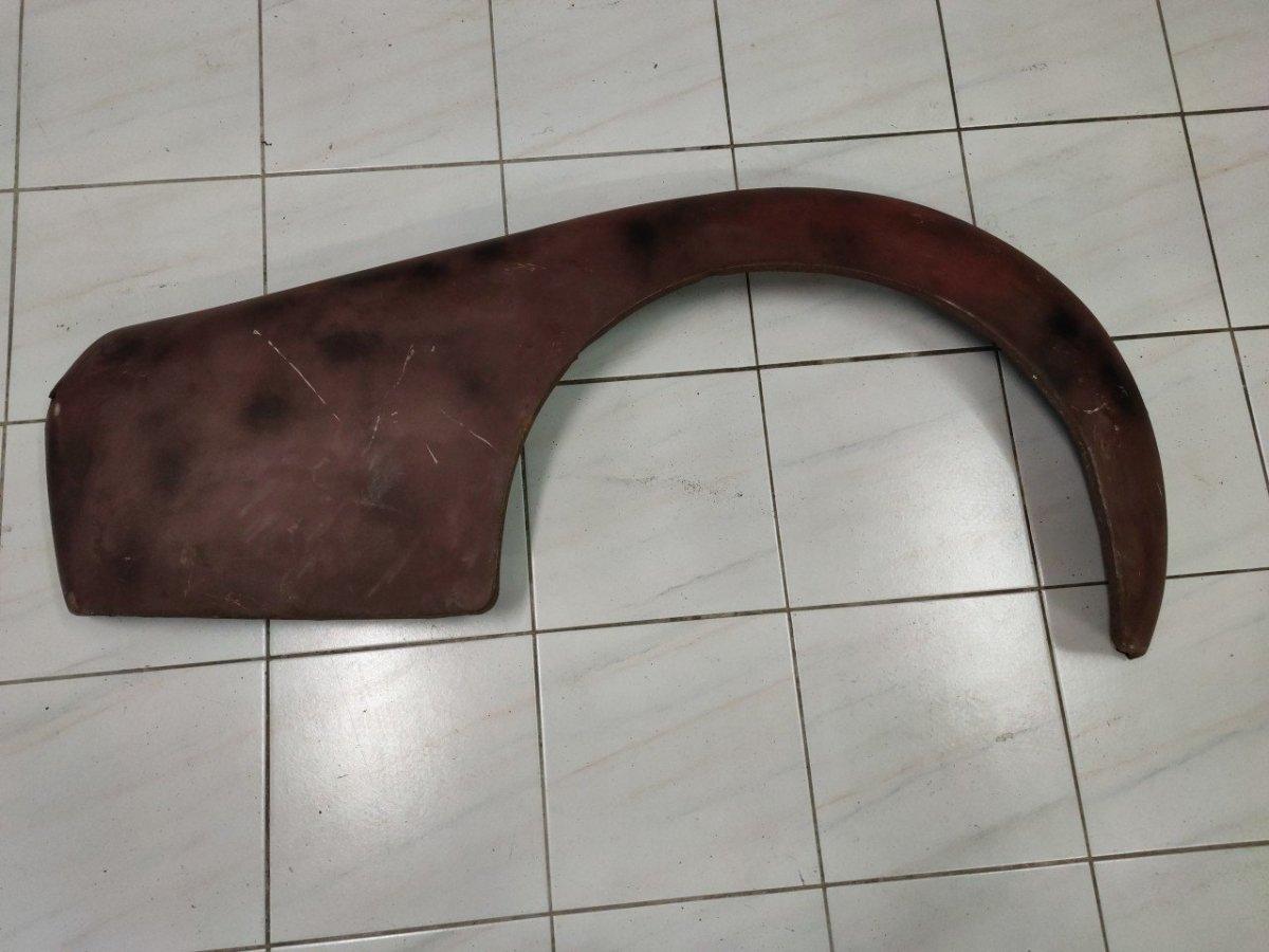 Triumph TR3 Kotflügel hinten Beifahrerseite - Black Forest Oldtimers