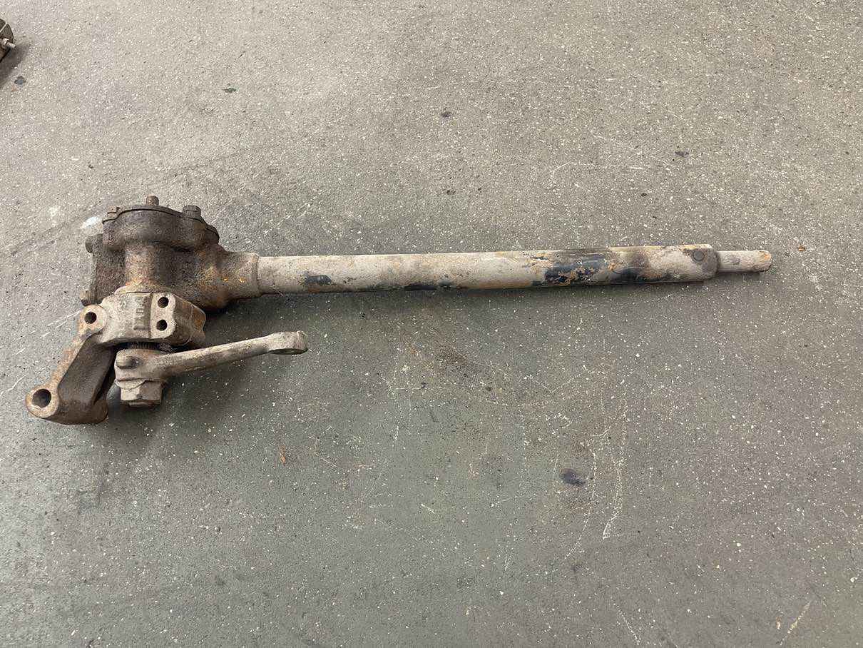 Triumph TR3 Lenksäule - geteilte Variante - Black Forest Oldtimers