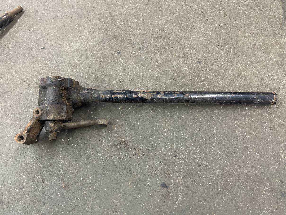 Triumph TR3 Lenksäule - geteilte Variante - Black Forest Oldtimers