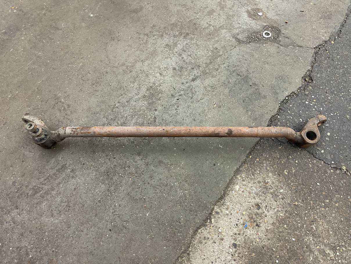 Triumph TR3 Mittlere Spurstange Lenkung - Black Forest Oldtimers