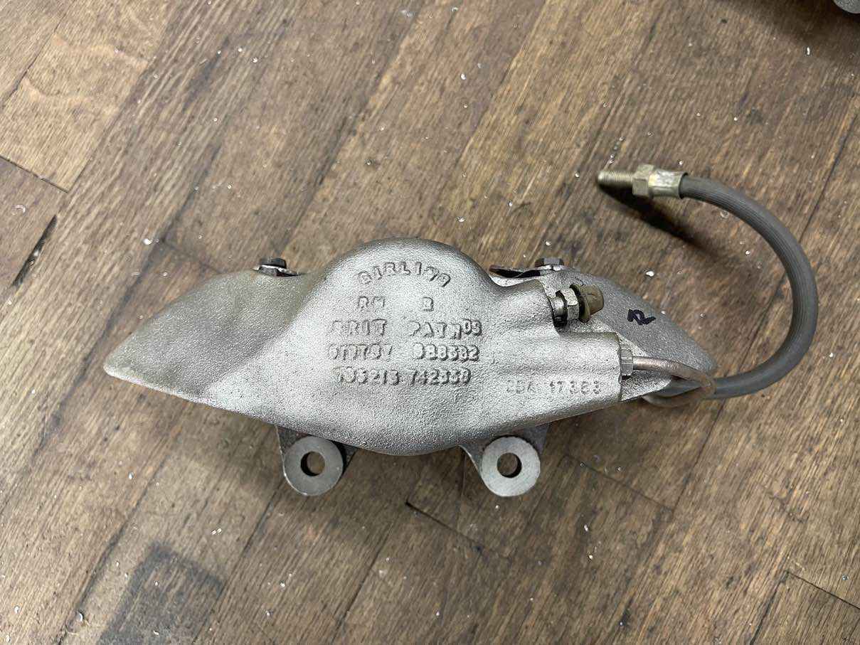 Triumph TR3 Oldtimer Girling Bremszange / Caliper #12 - Black Forest Oldtimers