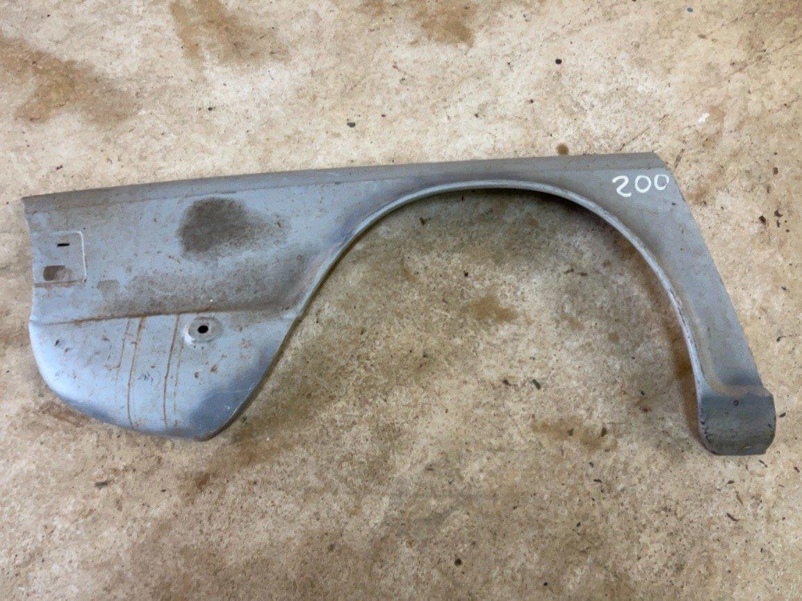 Triumph TR6 Kotflügel hinten rechts - Black Forest Oldtimers