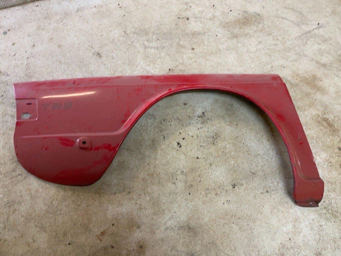 Triumph TR6 Kotflügel hinten rechts - Black Forest Oldtimers